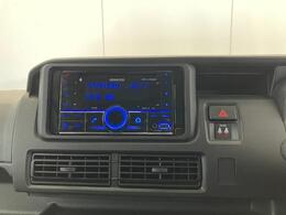 CDレシーバーがついています。CDの再生、AM/FMラジオの受信機能、Bluetooth接続もできます。