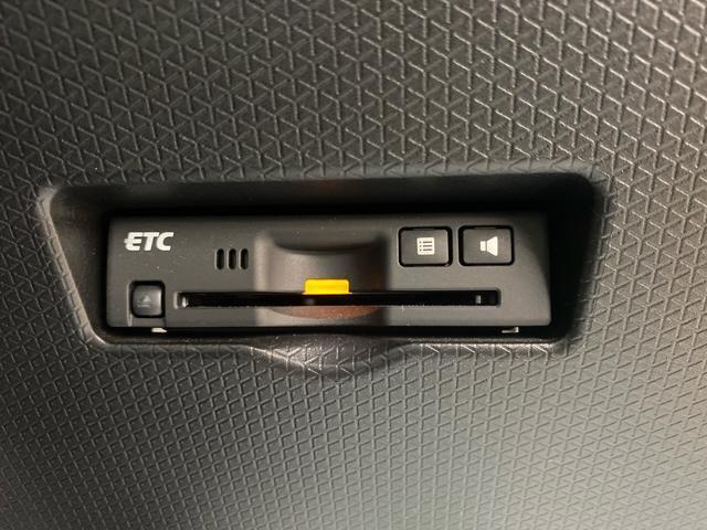 お車の状態をしっかりとお伝えするために1台の車両に付き40枚以上の画像を用意しております。外装はもちろん、室内の装備やお車の特徴などごらんください。