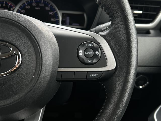 【運転席操作部】『運転席周辺の装備』の画像になります。快適なドライブを楽しむための機能が装備されています！運転席から触れるので使いやすいです！