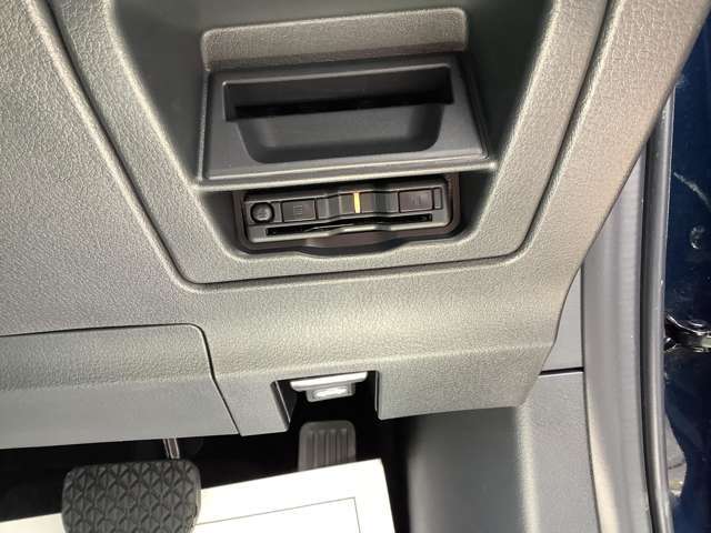 ETCが付いていて高速道路使用時もスムーズで便利です☆