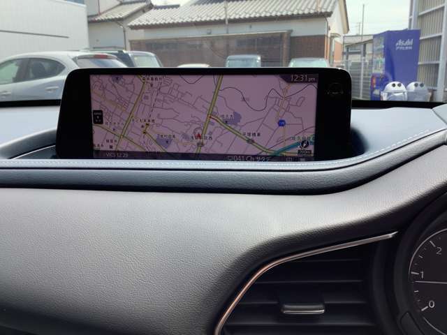10.25インチセンターディスプレイ、ナビSD装備しております♪