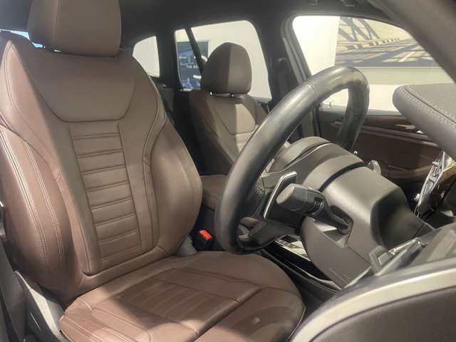 株式会社モトーレン東名横浜　BMW Premium Selection】　屋内展示場、キッズルームも完備しております！！是非、ご家族でお気軽にお越し下さいませ。
