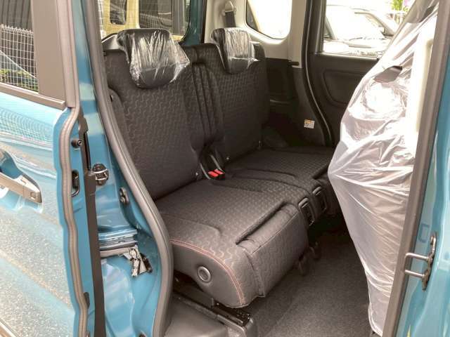 当社で整備の車両には4ヶ月3，000km以内の消耗品も含む無料保証と最長5年走行無制限の延長保証をオプションでご用意☆遠方のお客様はお近くのディーラーさんにて保証修理をお受け出来ますので安心です☆