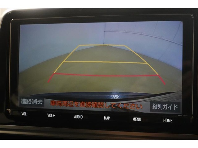 バックモニター搭載で車庫入れ安心！車庫入れが苦手な人もこれで安心！