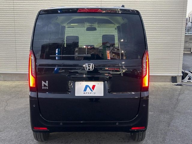 安心の最長10年・走行無制限保証（有償）をご用意。保証内容も充実はもちろん、無料点検＆オイル交換や、年中無休の全国・24時間ロードサービスも付帯されておりますのでご安心下さい。