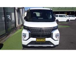 「お客様が自由にお気軽に展示車をご覧頂けるように」が当店の想いです。ご質問等ございましたら、お気軽にスタッフへ一言お掛けくださいませ！