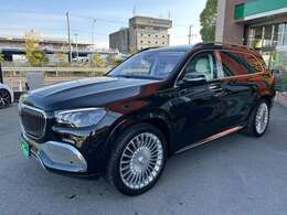 在庫確認や車両の状況等はお気軽にお電話下さいませ。