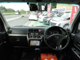 グレーを基調とした色でお洒落なインテリアで、落ち着いた内装に仕上がっております！