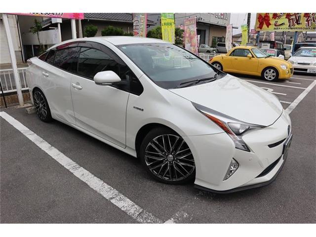 12万kmですがまだまだ乗れます！嬉しい！車検が満タン！令和9・3月！試乗もできます！カスタムはエアロ！車高調！ウエッズ18AW！ハーフレザー！シートヒーター！ナビ！フルセグ！バックカメラ！DVD