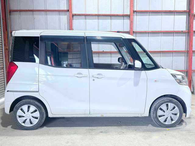 Scroll down for English室内クリーニング済みですので安心してご見学頂けます♪シートの擦れもなく大事に乗られていた様子が伺えます。 interior has been cleaned, so you can feel at ease when viewing the car