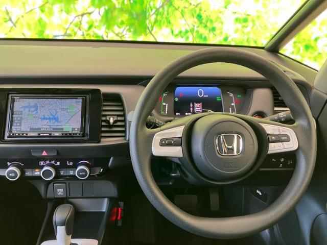 WECARSではほぼ毎日新しい在庫車両を入荷しております！お客様のこだわりを叶える1台がきっとWECARSにあるはずです！