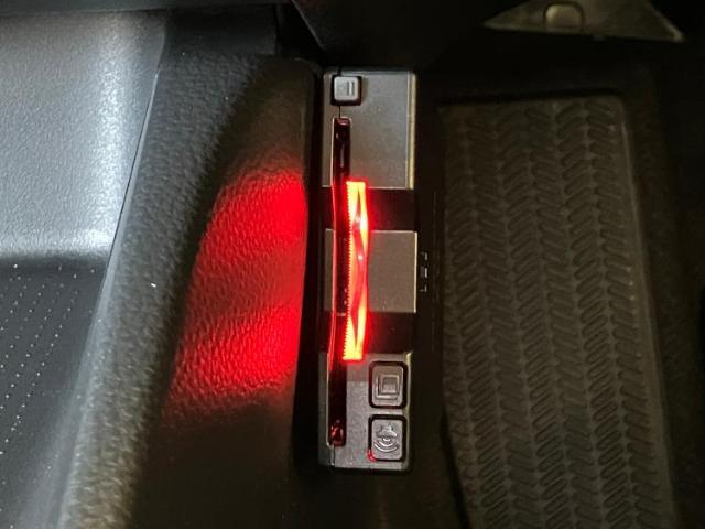 ナビ、ドラレコ、ETC、フリップダウンモニター、デジタルインナーミラーetc…後付け可能です！オプションも豊富に取り揃えておりますのでご安心ください！