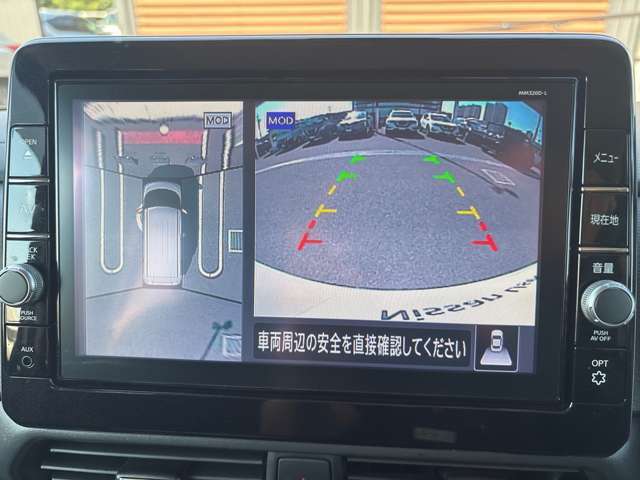アラウンドビューモニターは車庫入れの強い味方となってくれます。上から車を見下ろすように視ることで、駐車場枠内にビシッと真っ直ぐ停めれます！☆一度使ったらわかって頂けます☆