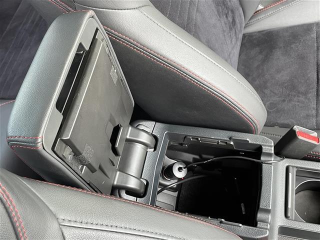ご成約頂いたお車は全車保証付で納車後も安心！有料オプションで長期保証をお選びいただくことも可能です。