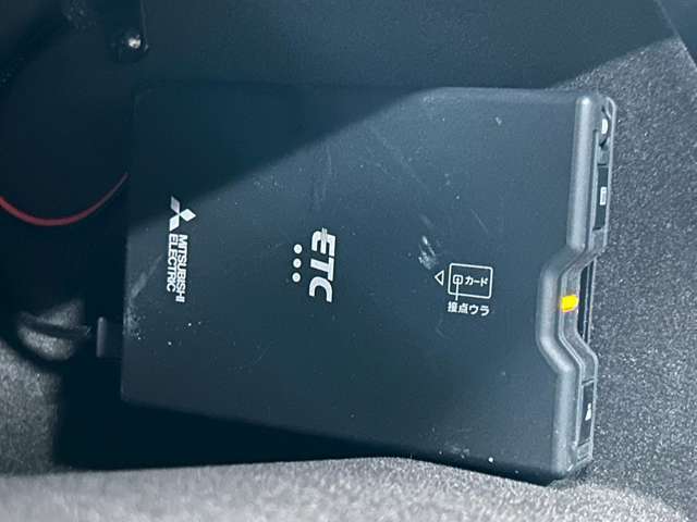 【純正ビルトインETC】装備済み☆長距離ドライブの必需品！高速道路の料金所も楽々通過できますね♪