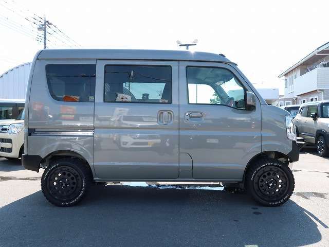 新4号バイパス石井交差点を国道123号線芳賀方面へ約5分！セブンイレブンさん隣のクルマ屋さんです！営業時間はAM10：00～PM7：00まで☆もちろん土・日・祝日も営業中！！ご来店お待ちしております！
