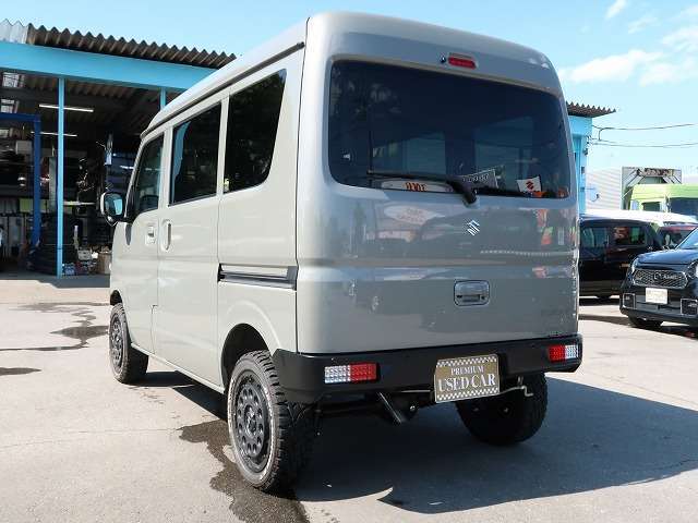 全国納車可能！！提携の陸送会社では陸送費もお買い得！！！なお、ご遠方の為ご来店が難しい場合はお電話やメール等でもご案内可能です！分かりやすく・詳しく・丁寧にご案内させていただきます！！