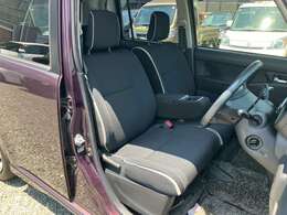 運転者にとっては日々使用することとなる運転席です。運転席が快適だと運転に集中することができますね。