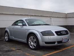 「TT」の名は、マン島で行われる「ツーリスト・トロフィー」に由来します。