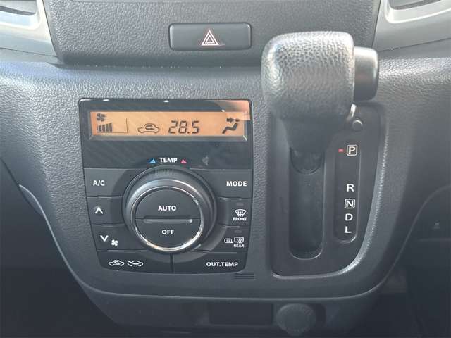 ☆車はネットで買う時代です。提携陸送会社による登録納車が可能ですので全国どこへでもお届けする事が出来ます☆