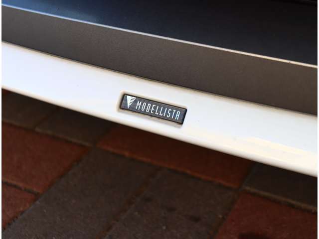 当店ではスポーツグレードや人気車種・上級グレードを主に仕入れ強化しております！中古車でお買い得感あるお車展示中となっておりますのでお客様のご来店、お見積もり依頼お待ちしております。