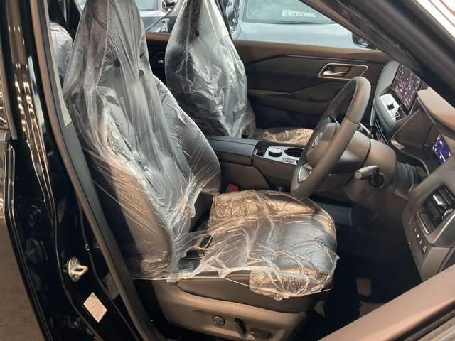 快適に運転できるドライブポジション！シートリフターもあるので無理のない運転姿勢がとれます。