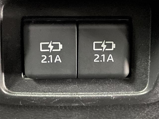 【運転席操作部】快適なドライブを楽しむための機能が装備されています！運転席から触れるので、使いやすいです！除菌プランいれていただくと、さらに清潔で安心していただけます！