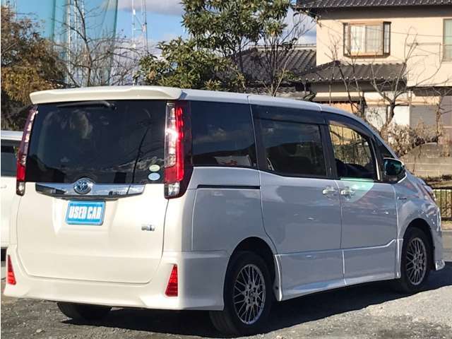 斜め後から★任意保険、クレジット、JAFなど車のことなら当店にお任せください！！！あいおい損保代理店です。お客様とお車の安全をお守りいたします。無料お見積りいたしますのでお気軽にご相談ください！！