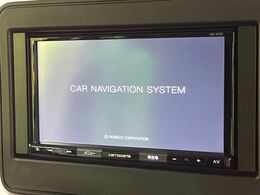 【ナビゲーション】使いやすいナビで目的地までしっかり案内してくれます。各種オーディオ再生機能も充実しており、お車の運転がさらに楽しくなります！！