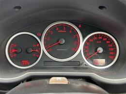 【スピードメーター】メーターがシンプルで見やすく運転しやすいですね。