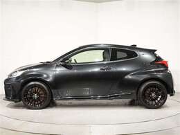 色はプレシャスブラックパール（219）です。