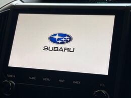 【純正ナビ】人気の純正ナビを装備しております。ナビの使いやすさはもちろん、オーディオ機能も充実！キャンプや旅行はもちろん、通勤や買い物など普段のドライブも楽しくなるはず♪