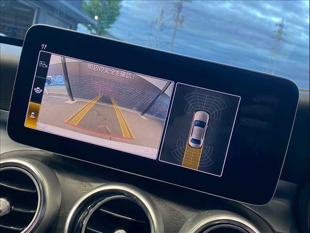 「フルカラーバックモニター」を装備で駐車が苦手な方でも安心です。