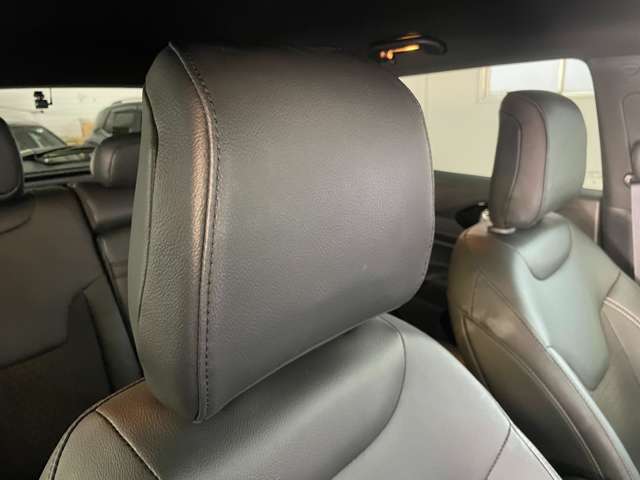 カーセンサーを見て電話しましたとお伝え下さい。078-261-1261までお気軽にお電話下さい。全国納車可能です。納車方法に関してもお気軽にご相談ください。