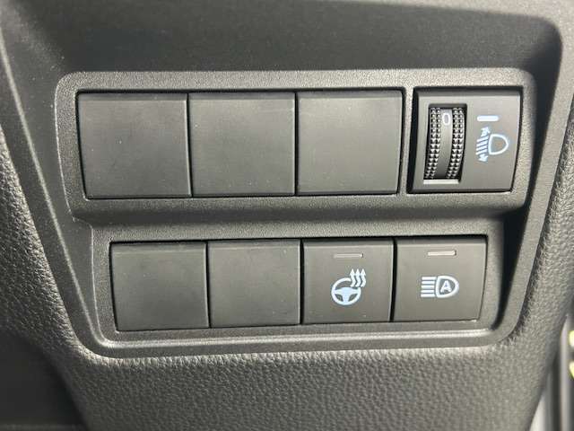【運転席操作部】快適なドライブを楽しむための機能が装備されています！運転席から触れるので、使いやすいです！除菌プランいれていただくと、さらに清潔で安心していただけます！
