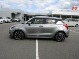 .【整備指定工場完備】当社の”スズキ認定サービススタッフ”がお客様のお車を隅々まで整備・点検いたします。メンテナンスはおまかせください！