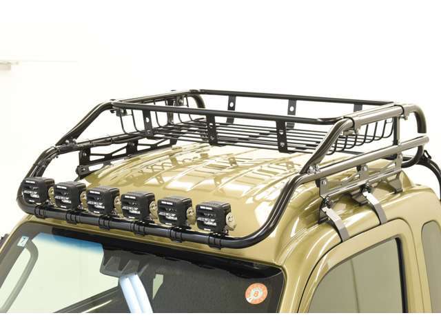 HARDCARGOと言えばルーフラックにワークライトのセットですよね！