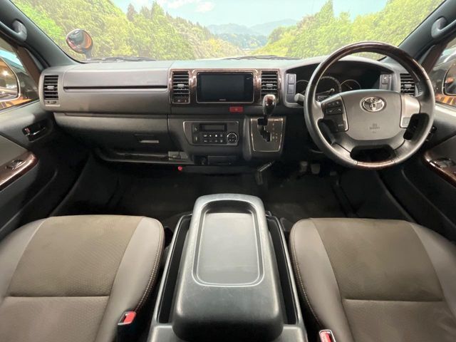 グループ総在庫数約30，000台！！全国の系列店からメーカー・車種問わずご紹介出来るので、あなたにピッタリのお車が見つかるはずです♪まずはお問い合わせ下さい☆