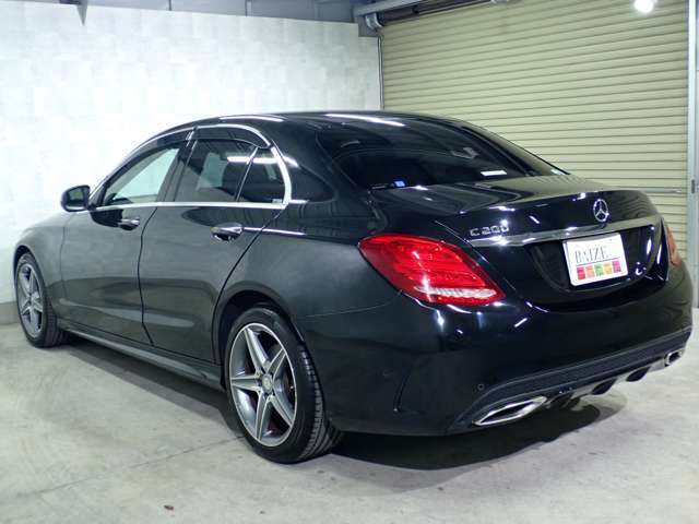 ●外装は専任スタッフが真心込めてキレイに丁寧に仕上げております。そのクオリティーの高さはぜひお客様の目でしっかりお確かめください。