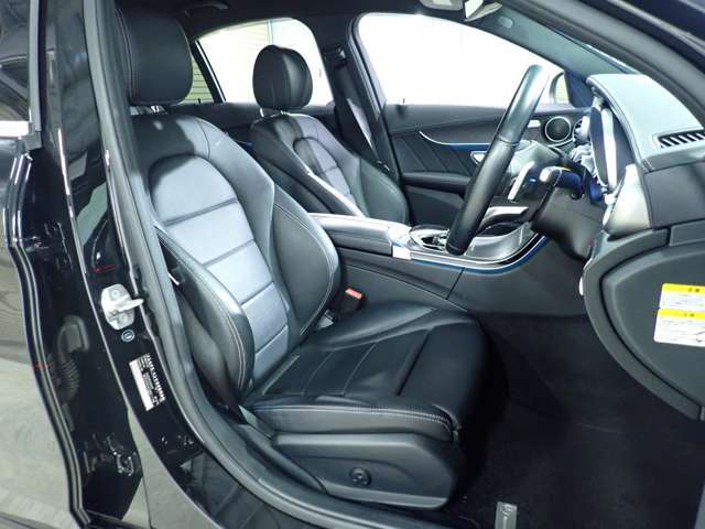 ●展示車は、すべてクリーニング施行済です。納車前にもクリーニングを行います。