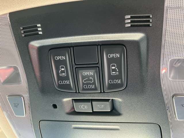 自社認証整備工場完備！ 納車整備からアフターフォローまでお任せください　車検や定期点検、オイル交換はもちろん、ナビやドラレコ、バックカメラ、ETC等の用品取付も当店にお任せください。