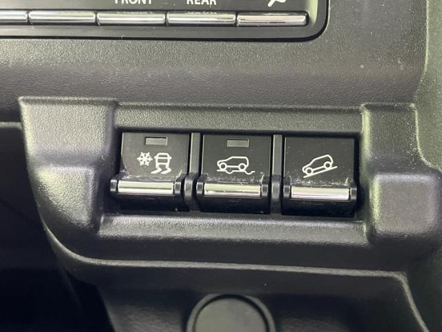 国産車から輸入車まで多様なお客様のニーズのお応えできるように、全国規模で豊富な在庫展開！車のことならWECARSへ！