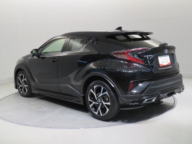 納車後もお客様へは「安心・安全・快適」にお乗りいただけますように、お渡し前に法定12ケ月点検を実施してからお渡しを致します。　整備内容や交換部品などに付いては、スタッフまでお尋ねください。