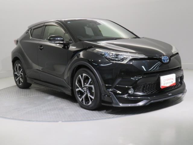 人気のSUV！　普段使いから週末のお出かけまで、運転するワクワクを感じさせてくれる一台になると思います。