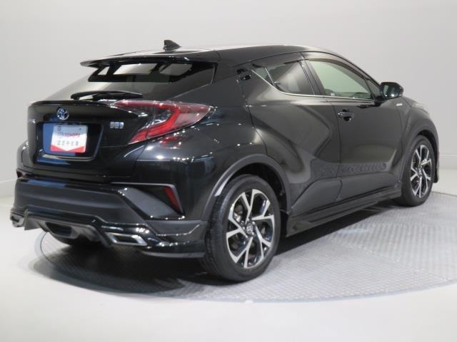 ご納車前にはエンジンオイル・オイルエレメント等を交換して、トヨタディーラーのエンジニアがしっかりと整備を致します。交換部品などに付いては、スタッフまでお尋ねください。