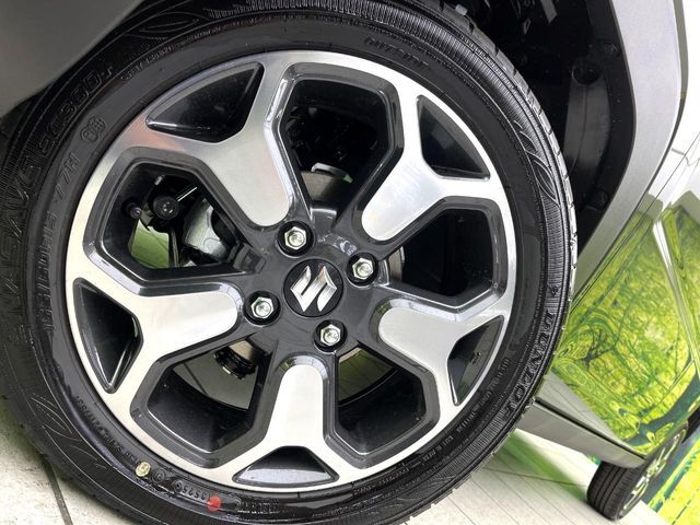 【純正15インチアルミホイール】外観にマッチした純正アルミホイールを装着しております。各種社外アルミホイールや、スタッドレスタイヤも取扱いしております。是非ご相談ください♪