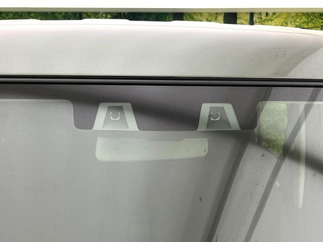 【スズキ　セーフティサポート】走行中に前方の車両等を認識し、衝突しそうな時は警報とブレーキで衝突回避と被害軽減をアシスト。より安全にドライブをお楽しみいただけます。