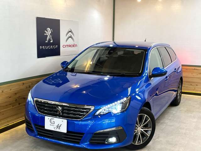 お洒落で可愛くも乗れるフランス車は女性にとってファッションの一部として取り入れられる方もいらっしゃいます☆