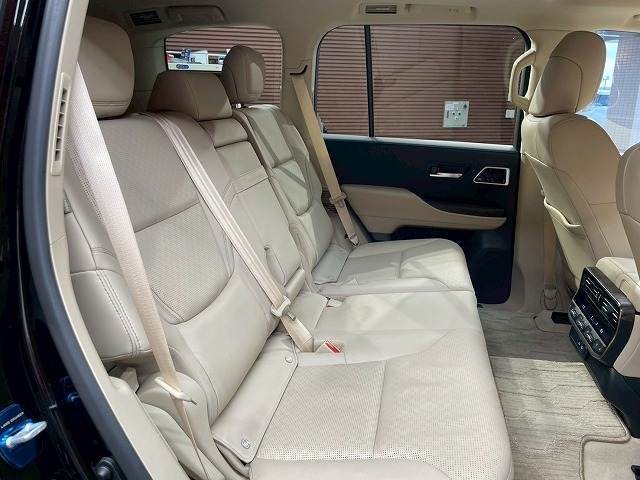 トヨタ ランドクルーザー300 3.3 ZX ディーゼルターボ 4WD 2023