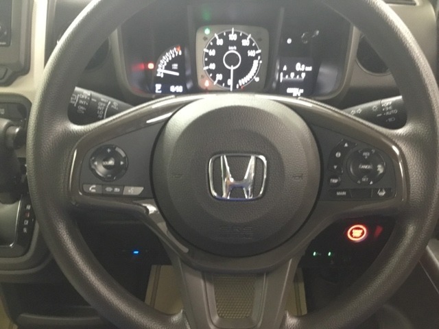 運転席周りも、雰囲気がいいでしょう。